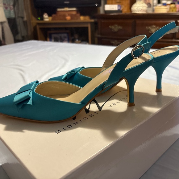 Shoes - Picture 1 of 1